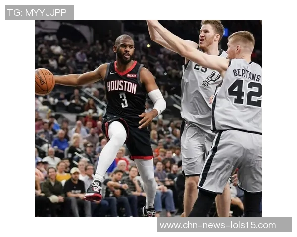 2015年勇士与雷霆季后赛激战回顾：历史性对决与传奇瞬间的交织